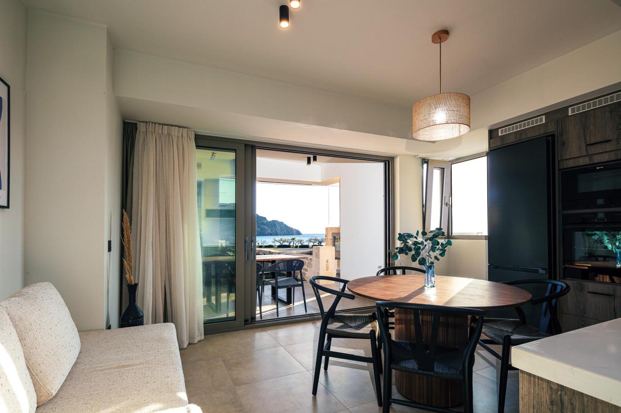 Ririka Beach Living, New Feel-At-Home Luxury Suites Plakias Exterior photo